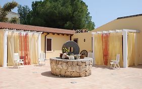 Terrauzza Sul Mare Di Renata Emmolo